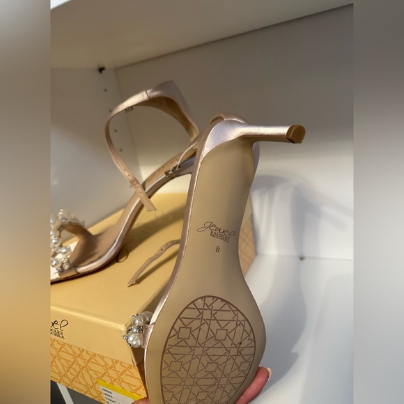 Badgley Mischka Heel - Picture 4 of 8